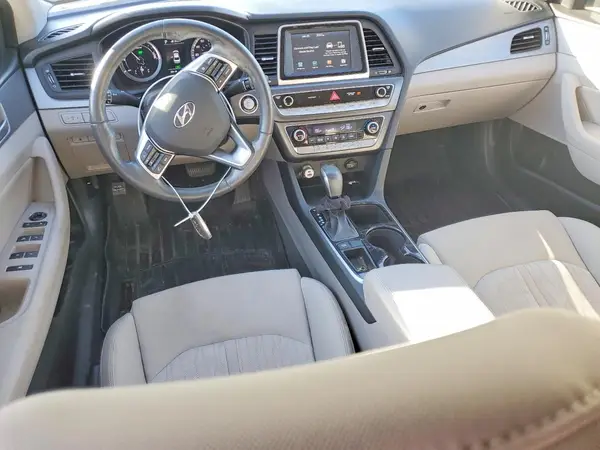 KMHE24L37KA089474 2019 HYUNDAI SONATA - Image 8