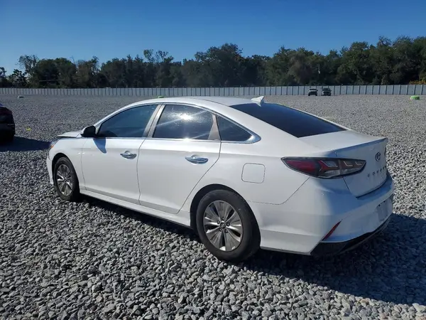 KMHE24L37KA093203 2019 HYUNDAI SONATA - Image 2