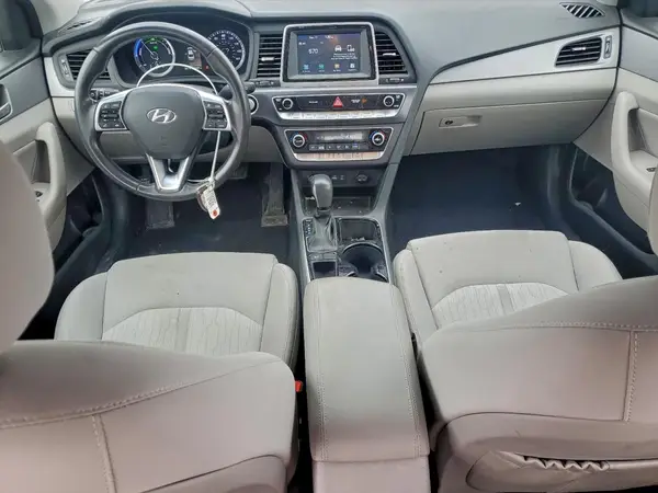 KMHE24L37KA093315 2019 HYUNDAI SONATA - Image 8