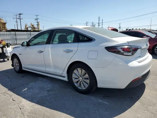 KMHE24L38HA061126 2017 HYUNDAI SONATA - Image 2