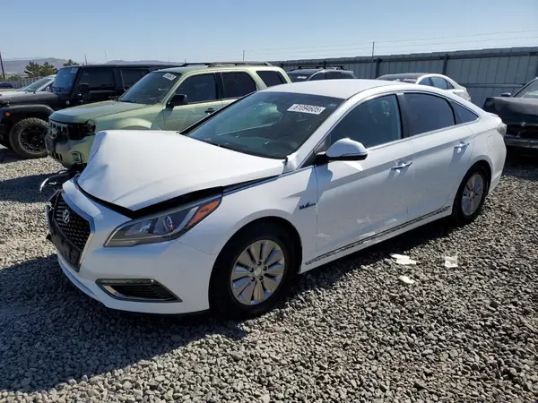 KMHE24L38HA061207 2017 HYUNDAI SONATA - Image 1