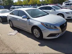 KMHE24L38HA063040 2017 HYUNDAI SONATA