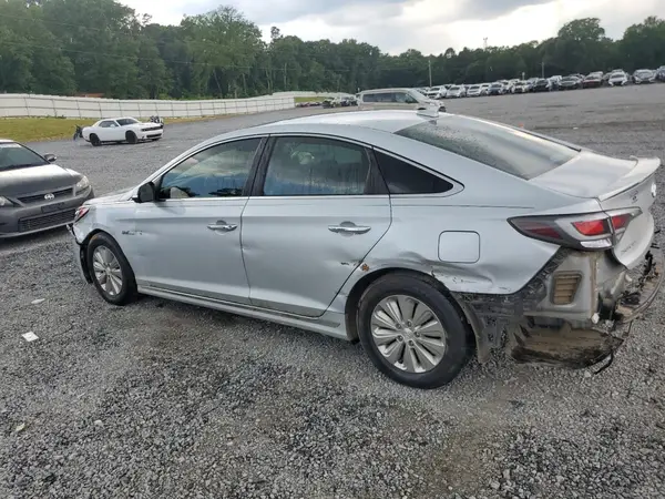 KMHE24L38HA064253 2017 HYUNDAI SONATA - Image 2