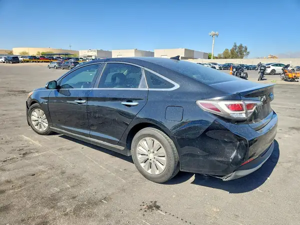 KMHE24L38HA070859 2017 HYUNDAI SONATA - Image 2