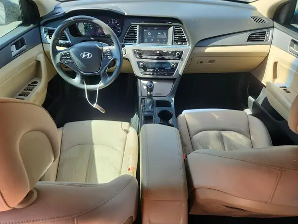 KMHE24L38HA070859 2017 HYUNDAI SONATA - Image 8