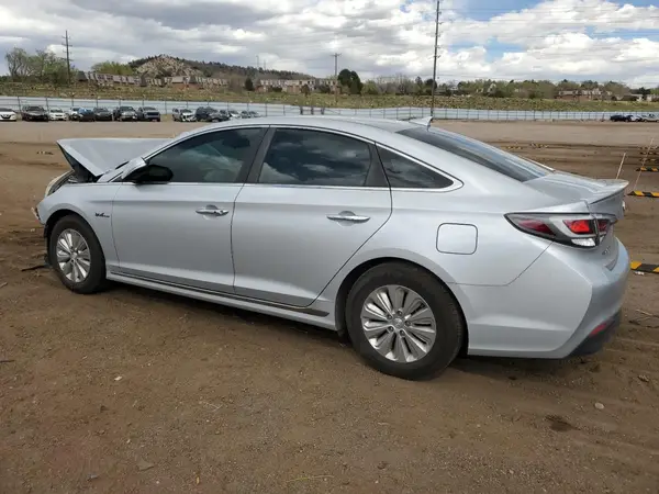 KMHE24L38HA075513 2017 HYUNDAI SONATA - Image 2