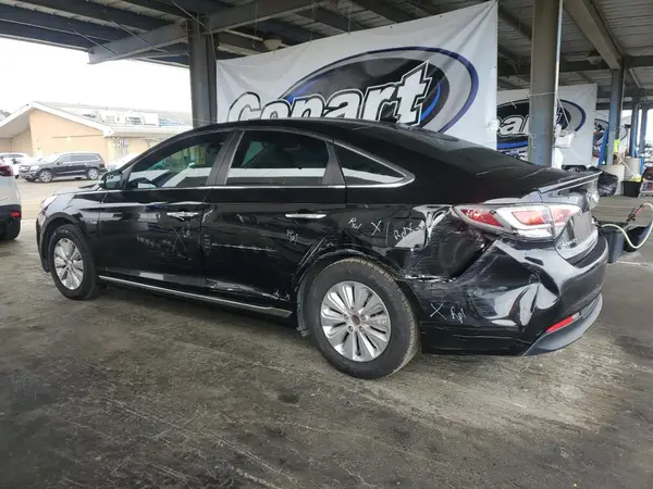 KMHE24L38HA075530 2017 HYUNDAI SONATA - Image 2