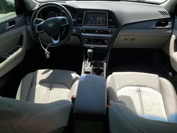 KMHE24L38JA082208 2018 HYUNDAI SONATA - Image 8
