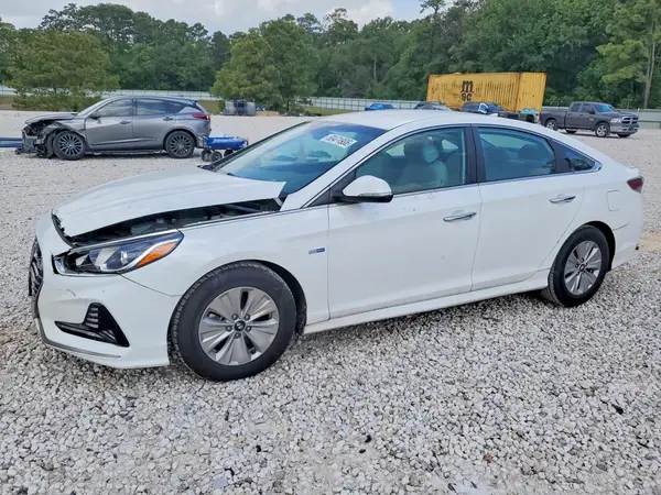 KMHE24L38KA091685 2019 HYUNDAI SONATA - Image 1