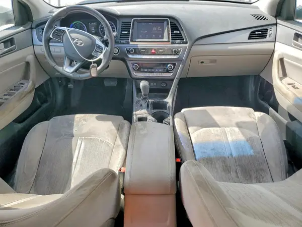 KMHE24L38KA091685 2019 HYUNDAI SONATA - Image 8