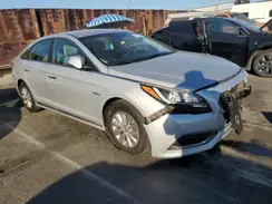 KMHE24L39HA065394 2017 HYUNDAI SONATA