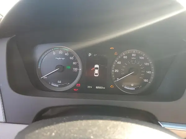 KMHE24L39HA065394 2017 HYUNDAI SONATA - Image 8