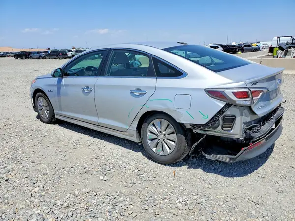 KMHE24L39HA071003 2017 HYUNDAI SONATA - Image 2