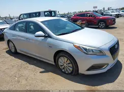 KMHE24L39HA075438 2017 HYUNDAI SONATA