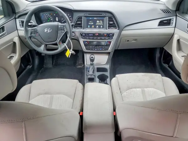 KMHE24L39HA075651 2017 HYUNDAI SONATA - Image 8