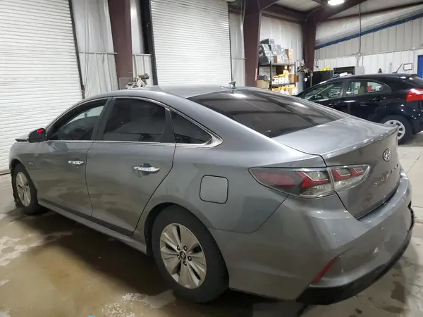 KMHE24L39JA082766 2018 HYUNDAI SONATA - Image 2