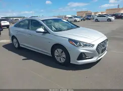 KMHE24L39JA083982 2018 HYUNDAI SONATA