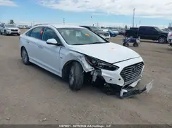 KMHE24L39JA086929 2018 HYUNDAI SONATA