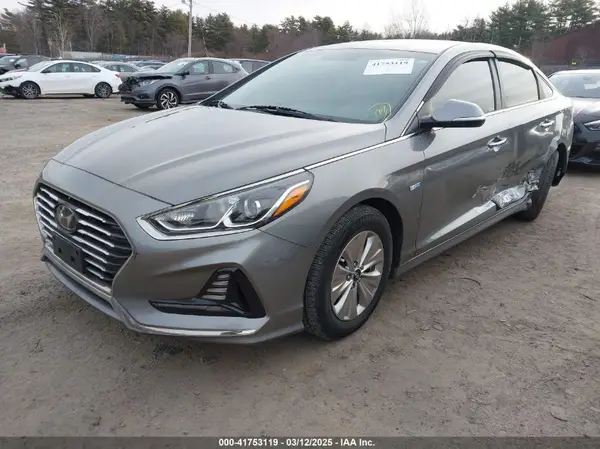 KMHE24L39JA087305 2018 HYUNDAI SONATA - Image 2