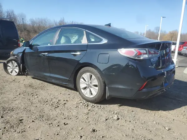KMHE24L39KA091873 2019 HYUNDAI SONATA - Image 2