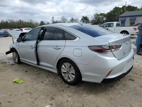 KMHE24L39KA093459 2019 HYUNDAI SONATA - Image 2