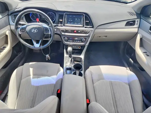 KMHE24L39KA093509 2019 HYUNDAI SONATA - Image 8