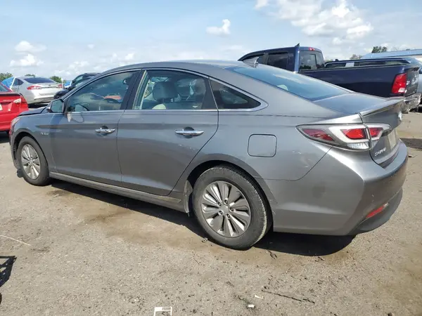 KMHE24L3XHA062231 2017 HYUNDAI SONATA - Image 2
