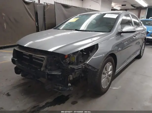 KMHE24L3XHA066814 2017 HYUNDAI SONATA - Image 2