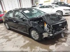 KMHE24L3XHA067686 2017 HYUNDAI SONATA