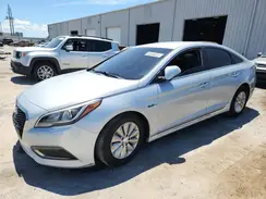 KMHE24L3XHA072158 2017 HYUNDAI SONATA