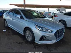 KMHE24L3XJA078533 2018 HYUNDAI SONATA