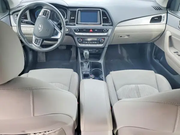 KMHE24L3XJA079679 2018 HYUNDAI SONATA - Image 8