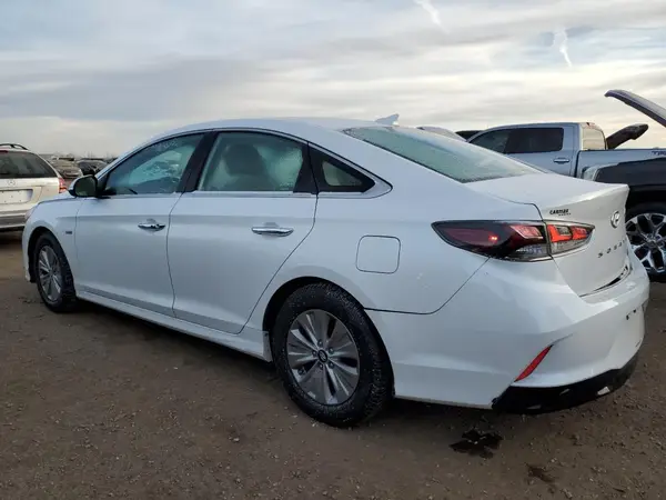 KMHE24L3XJA080086 2018 HYUNDAI SONATA - Image 2
