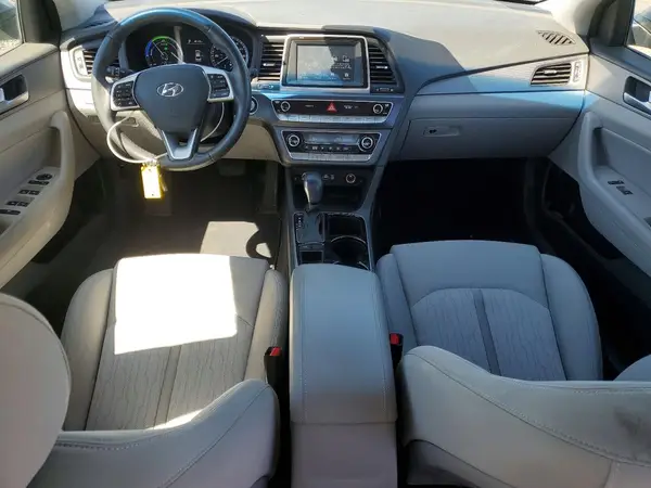 KMHE24L3XJA083750 2018 HYUNDAI SONATA - Image 8