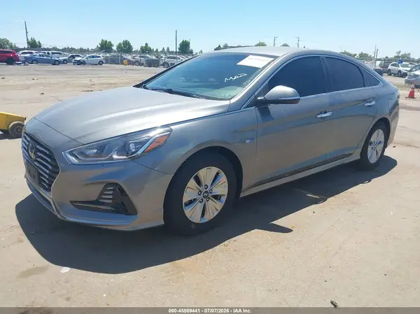 KMHE24L3XJA085837 2018 HYUNDAI SONATA - Image 2