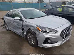 KMHE24L3XKA088660 2019 HYUNDAI SONATA
