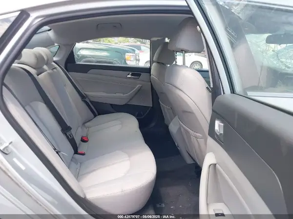 KMHE24L3XKA089324 2019 HYUNDAI SONATA - Image 8