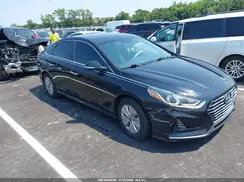 KMHE24L3XKA090599 2019 HYUNDAI SONATA