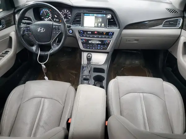 KMHE34L10GA009015 2016 HYUNDAI SONATA - Image 8
