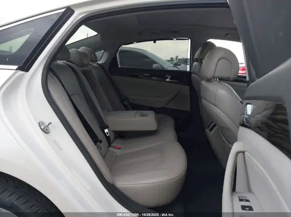 KMHE34L10GA012674 2016 HYUNDAI SONATA - Image 8