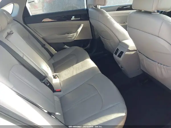 KMHE34L10GA012951 2016 HYUNDAI SONATA - Image 8