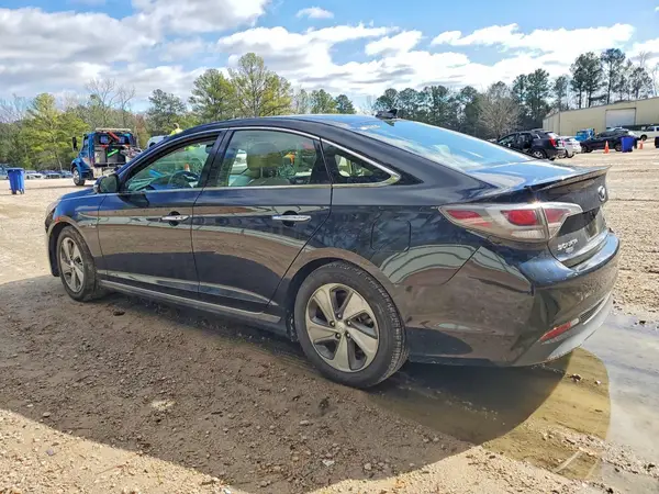 KMHE34L10GA017955 2016 HYUNDAI SONATA - Image 2