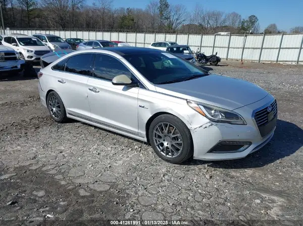 KMHE34L10GA018216 2016 HYUNDAI SONATA - Image 1