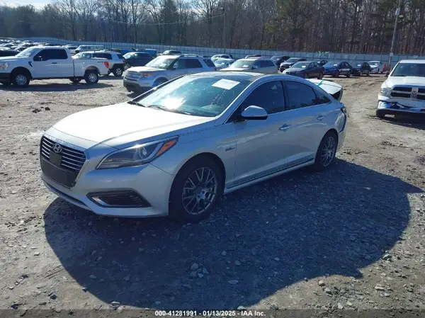 KMHE34L10GA018216 2016 HYUNDAI SONATA - Image 2