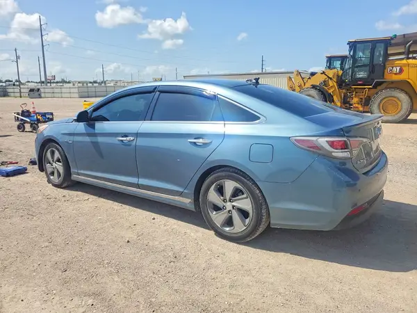 KMHE34L10GA018832 2016 HYUNDAI SONATA - Image 2