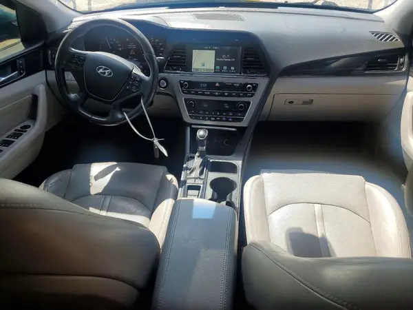 KMHE34L10GA018832 2016 HYUNDAI SONATA - Image 8