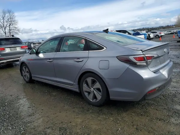 KMHE34L10GA026350 2016 HYUNDAI SONATA - Image 2