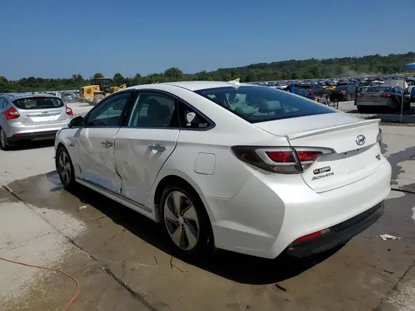 KMHE34L10GA026705 2016 HYUNDAI SONATA - Image 2
