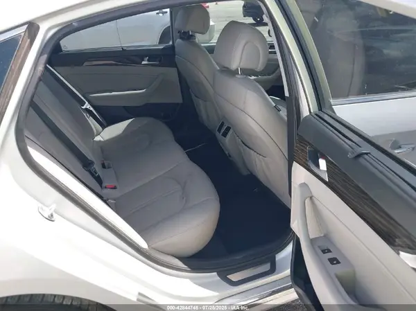 KMHE34L10GA031208 2016 HYUNDAI SONATA - Image 8