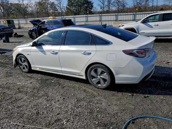 KMHE34L10HA047930 2017 HYUNDAI SONATA - Image 2